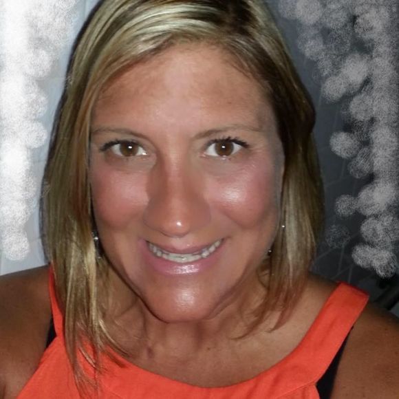 Meet your Posher, Carolyn - Picture 1 of 1
